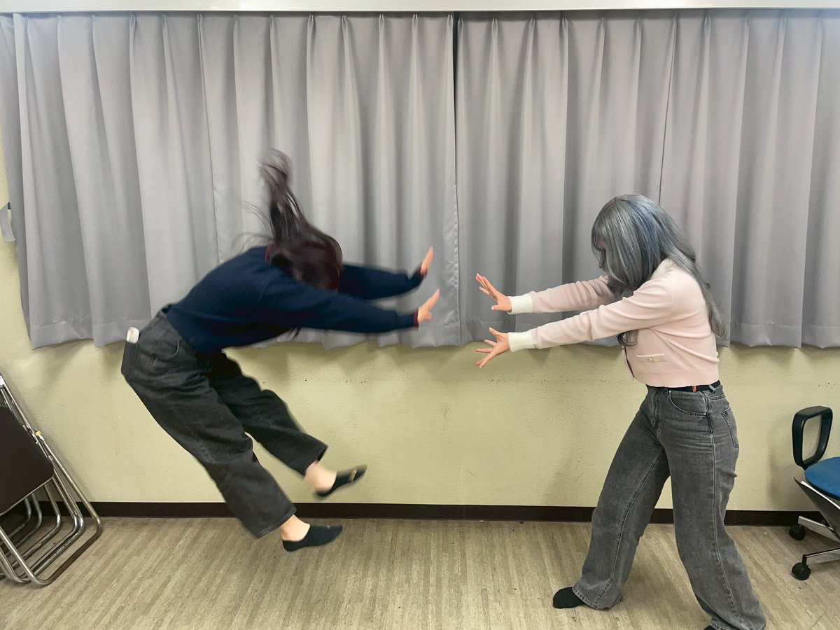su_euphtuba's tweet photo. バリチューコンまで残り2️⃣日になってしまいました‼️
本日は語りの2人の紹介です☺️👍

今年度入学した1年生2人で、2部にお送りするフィガロの結婚の語りを担当します🌟
ほっこり息ぴったりな私達で、皆さんをフィガロの結婚の世界へお連れいたします！！
どうぞお楽しみください🎩✨️ https://t.co/r63Xq2CnTz