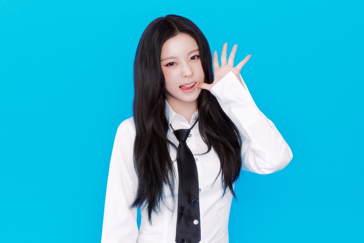 #NMIXX #엔믹스
#배이 #BAE
#지우 #JIWOO
#규진 #KYUJIN
#NMIXX_4th_ANNIVERS4RY