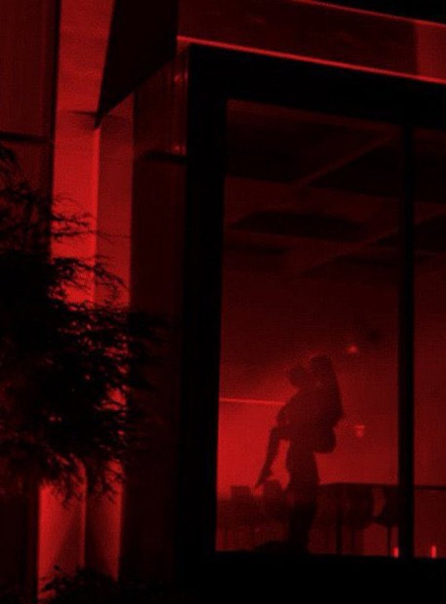 𐕣 (@loverp1c) on Twitter photo 