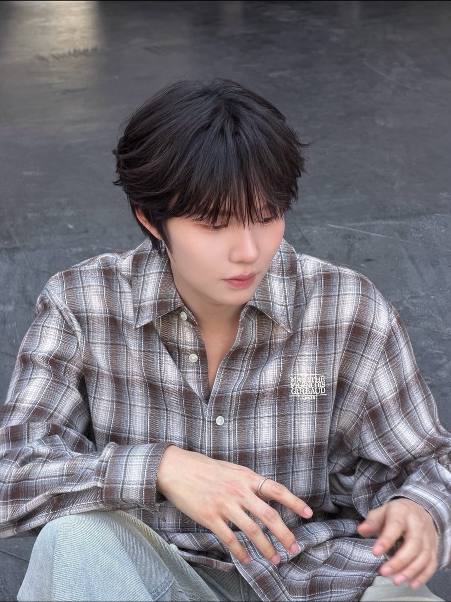 knparmygirlie's tweet image. RT @knpingholic: My beautiful  handsome babyy camee
I missed youuu😭😭😭