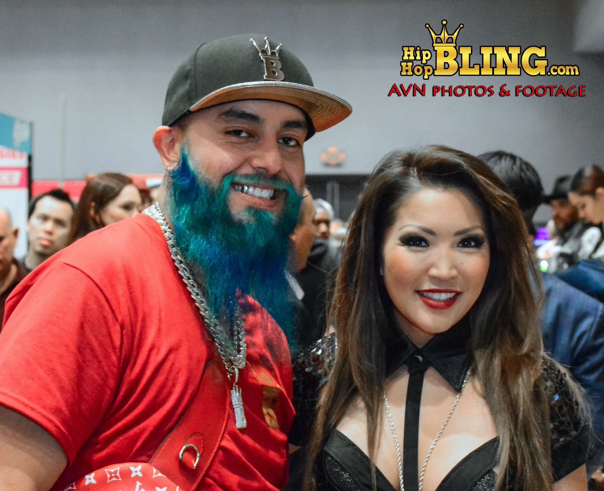 Where culture meets shine. 💎🔥 HipHopBling bringing elite drip to the spotlight. Real style. Real presence. Real ice. Seen at the event — remembered forever.

#HipHopBling #EventStyle #RedCarpetDrip #BlingLife #CelebrityStyle #LuxuryJewelry #HipHopCulture #IcedOut #StreetLuxury