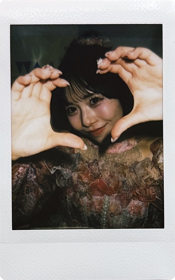 大特典会】SS栗田なつか🎀 チェキ⑪📸 ハートから覗くなつかは至極