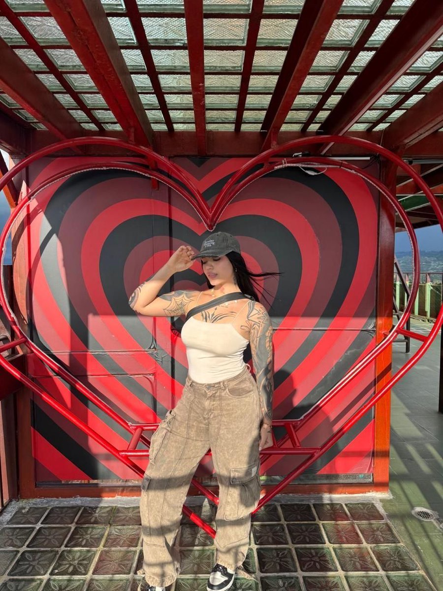 𝕬𝖗𝖎💕 tweet media