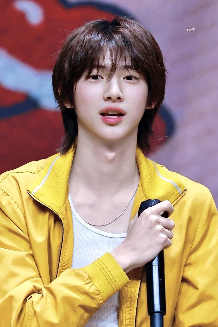 voidaddiction's tweet image. 니 이래 귀여운데 남자들이 니를 가만히 두나