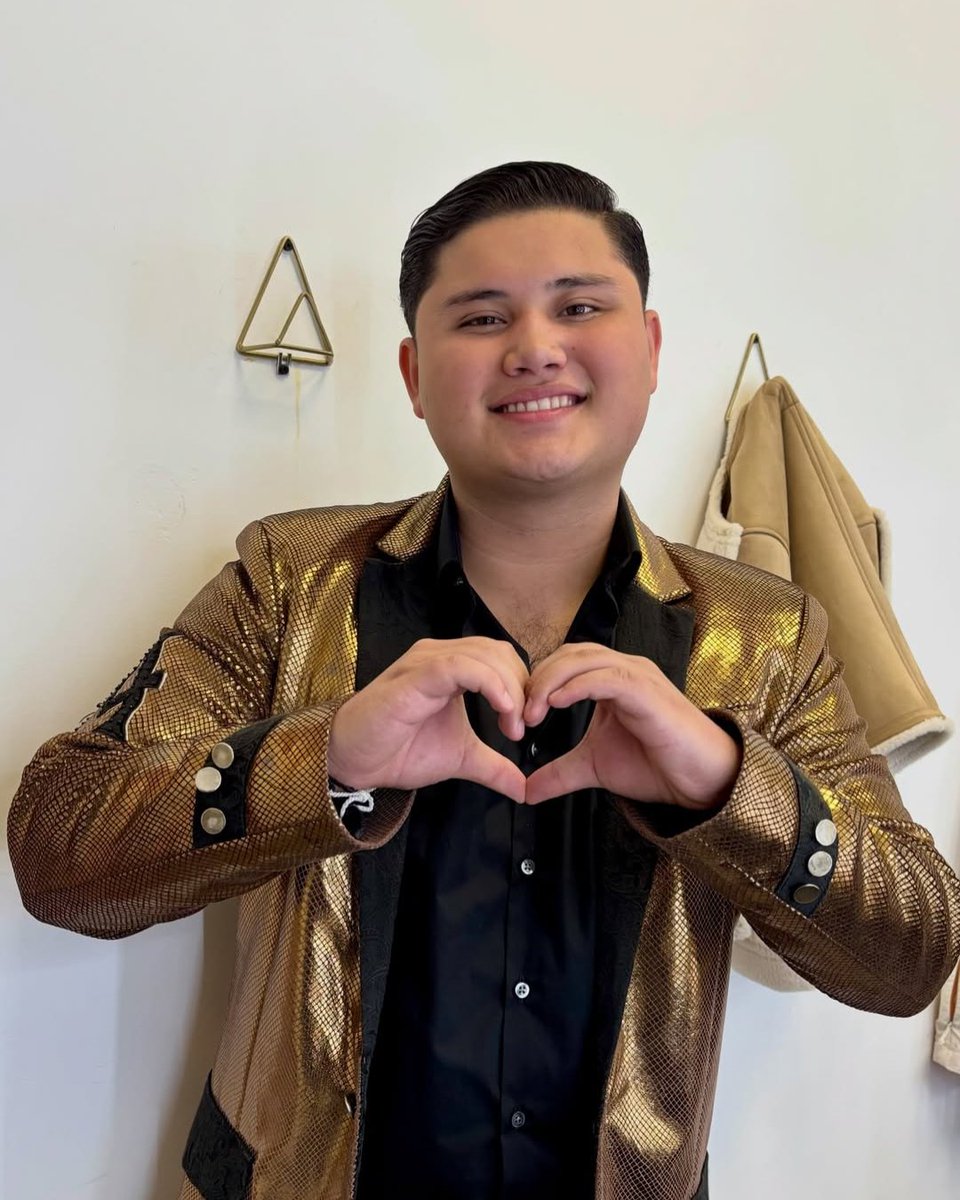 🔥 Hoy el Íntimamente se vive con ritmo y sentimiento 💛🎶

Una noche para cantar con La Arrolladora Banda El Limón
⏰ 7 PM
📻 Radio Crystal

#RadioCrystal #Íntimamente #LaArrolladoraBandaElLimón