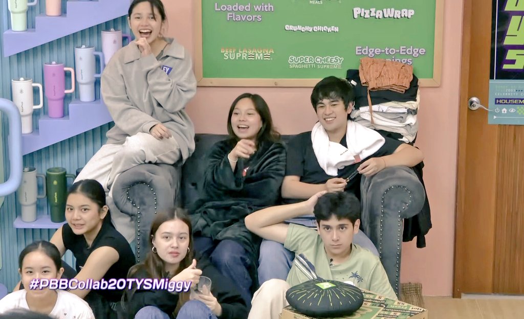 ash_willbemine's tweet photo. kumpleto silaaaaaaa
ASHLEY ULTIM8 MOMENT
#AshRaveOneMoreWeek
#PBBCollab20TheUltimate8 https://t.co/dIHIamzuwX