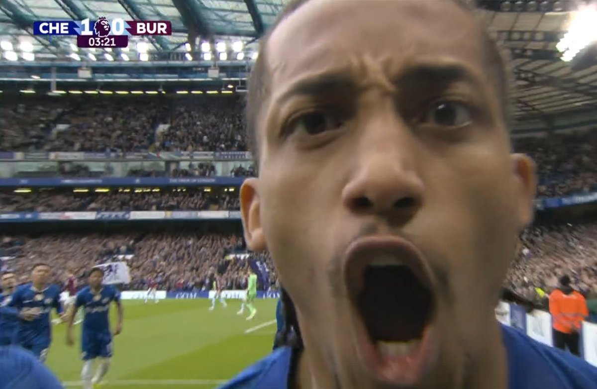 João Pedro não para de brocar…

Tá jogando pra krl, Rosenior potencializou demais o futebol dele.