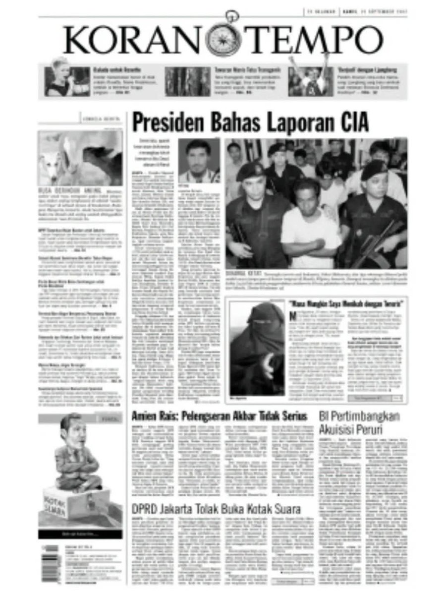 KakekHalal's tweet photo. Sebuah dokumen rahasia hadir di meja redaksi majalah terkemuka AS bernama TIME. 

Isinya Jaringan Al-Qaedah dua kali menarget Presiden Megawati Soekarnoputri lewat Al-Faruq alias Mahmud bin Ahmad Assegaf. 

Majalah Tempo edisi 23-29 September 2002 kemudian menerbitkan cover gambar Megawati dengan pertanyaan dua kata "Target Al-Qaidah?".

Asumsi kemudian muncul kala itu, apakah benar Mega di target Al-Qaeda atau hanya propaganda dari CIA ?

Sikap Mega atas pemberitaan itu relatif pasif. Ia nyaris tidak merespon secara berlebihan. Ia hanya memanggil lima pejabat keamanan negara termasuk Kepala BIN, AM Hendropriyono ke rumah dinasnya di Jalan Teuku Umar, Jakarta. 

Mega justru tidak khusus membahas soal dirinya yang ditarget tapi membahas soal informasi CIA secara keseluruhan soal ancaman Al-Qaeda di Indonesia.

Sekitar tiga minggu setelah pemberitaan Tempo ini, di tanggal 12 Oktober 2002 terjadi Peristiwa Bom Bali I yang memakan korban 202 orang jiwa dan ratusan luka-luka. Pelakunya adalah Imam Samudra, Ali Imron berserta kelompok Jemaah Islamiyah (JI). 

Setelahnya Presiden AS George W Bush mengirim agen CIA menemui Mega untuk meminta agar Indonesia menyerahkan Abu Bakar Ba'asyir yang diklaim terlibat dalam Bom Bali I & Bom Istiqlal 1999.

Kepentingan dari AS, Ba'asyir & Jamaah Islamiyah (JI) dianggap sebagai bagian dari jaringan Al-Qaeda.

Mega saat itu menolak agen intelijen AS utusan Bush itu dengan mengatakan :

"Ba'asyir tidak mungkin dipenjarakan di Penjara Guantanamo di Kuba karena ia orang Indonesia maka jika Ba'asyir bersalah, ia akan dihukum memakai hukum Indonesia".

Ada pun Penjaga Guantanamo adalah pusat tahanan militer (penjara) milik AS di Kuba yang didirikan pasca peristiwa Gedung WTC 9 September 2001.

Selain itu, argumen Mega menolak agen CIA itu juga bilang kalau Ba'asyir tiba-tiba hilang atau dibawa ke Kuba maka itu akan menimbulkan kecurigaan masyarakat.

Jika kita meruntut rangkaian antara--: Laporan CIA terkait Mega yang ditarget Al-Qaeda, Peristiwa Bom Bali I & anggota CIA yang khusus menemui Mega. Kita akan menemukan benang merah yang saling berkaitan.

Sikap Mega saat itu : berani, bijaksana & menjaga kedaulatan hukum di Indonesia.