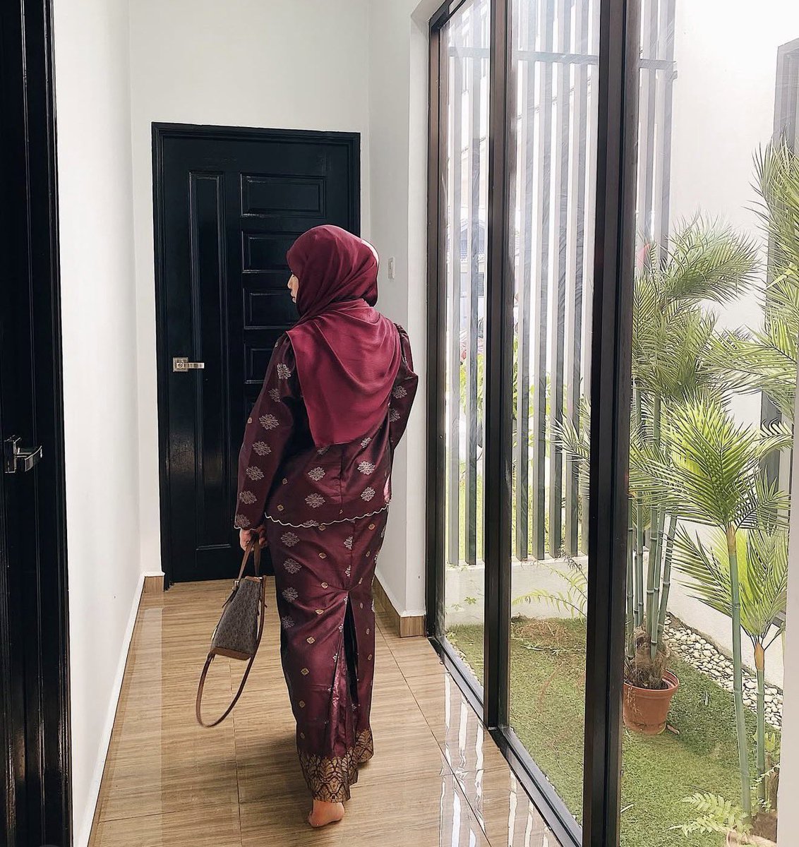 RM150 PRELOVED HIJABISTAHUB

SIZE XL

COD KUANTAN

WHATS APP 017-9130701 📲 <a href="/KuantanTV/">Kuantan Pahang</a> #PRELOVED