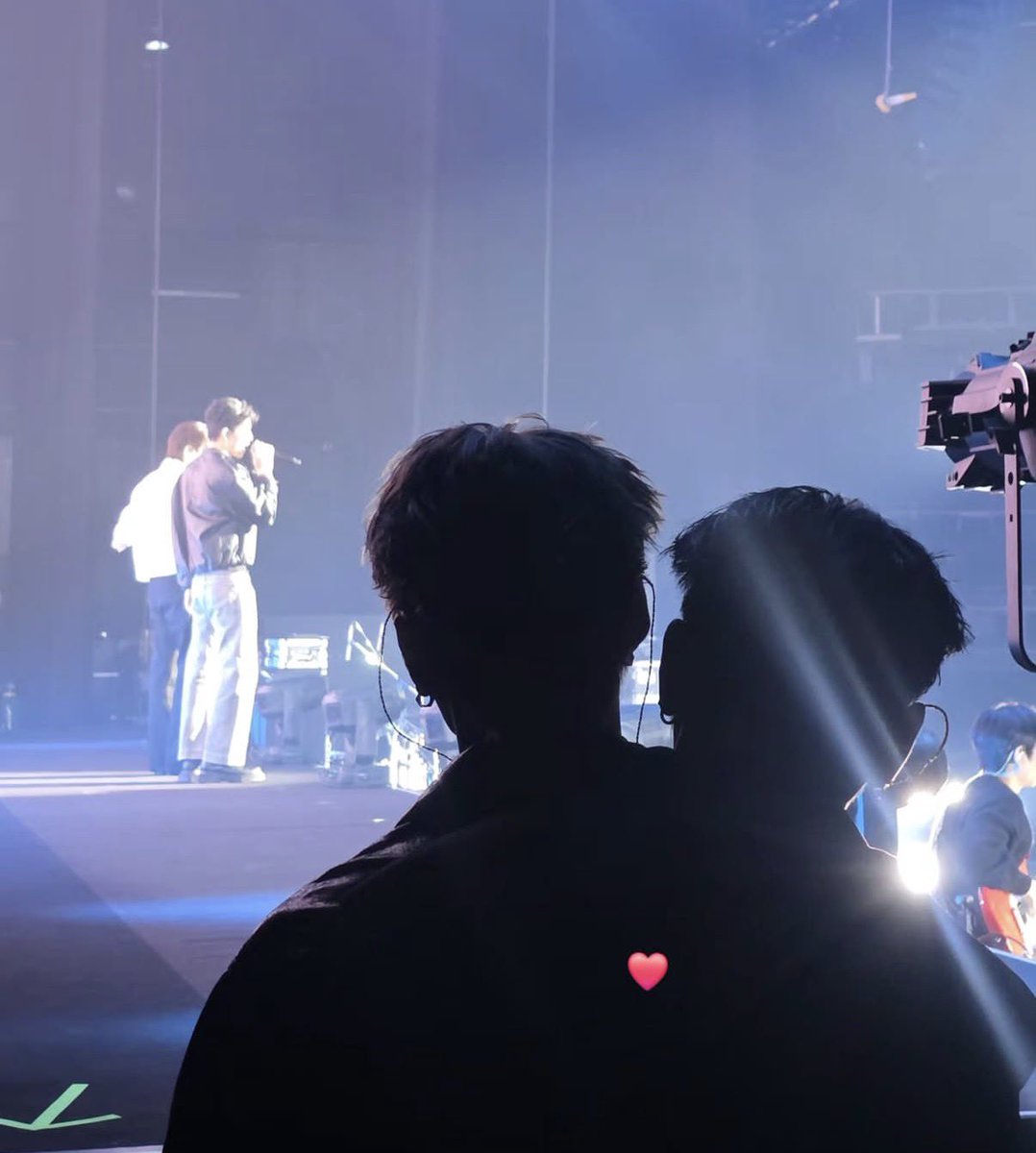 ขนาดพี่ดาราชั้น30ยังมาดูโมเม้นปภว55555555555555555555555