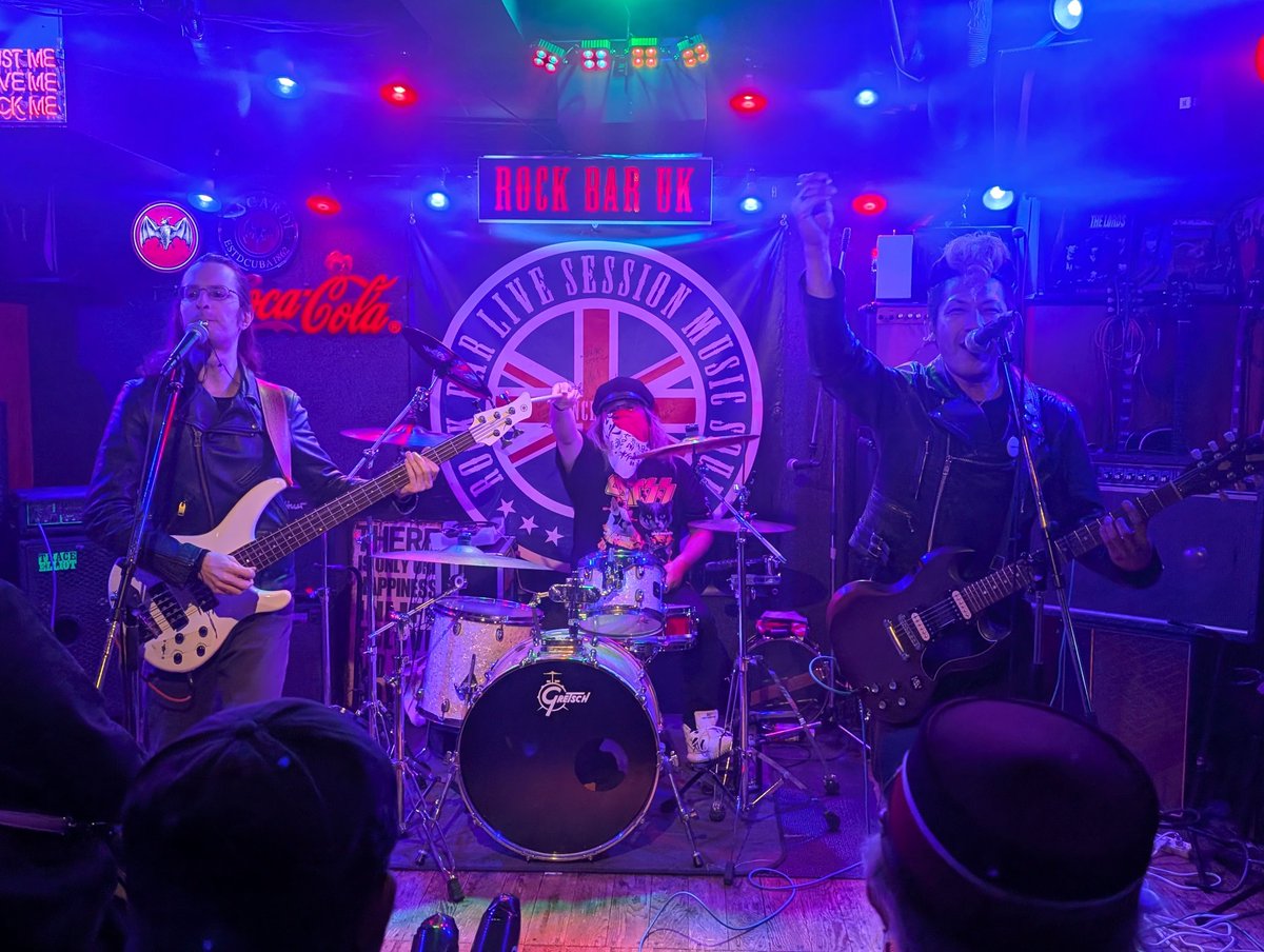 DRUMS_SHOKO's tweet image. 今夜ご一緒した皆さま
#Jewel
#TheEccentric
#だがねまん
#漲 -MI・NA・GI-

今夜、思わぬ再会があった！
バンド続けてて、最近こういうのが多い気がするw
皆、いつまでも演ってたいよね♡