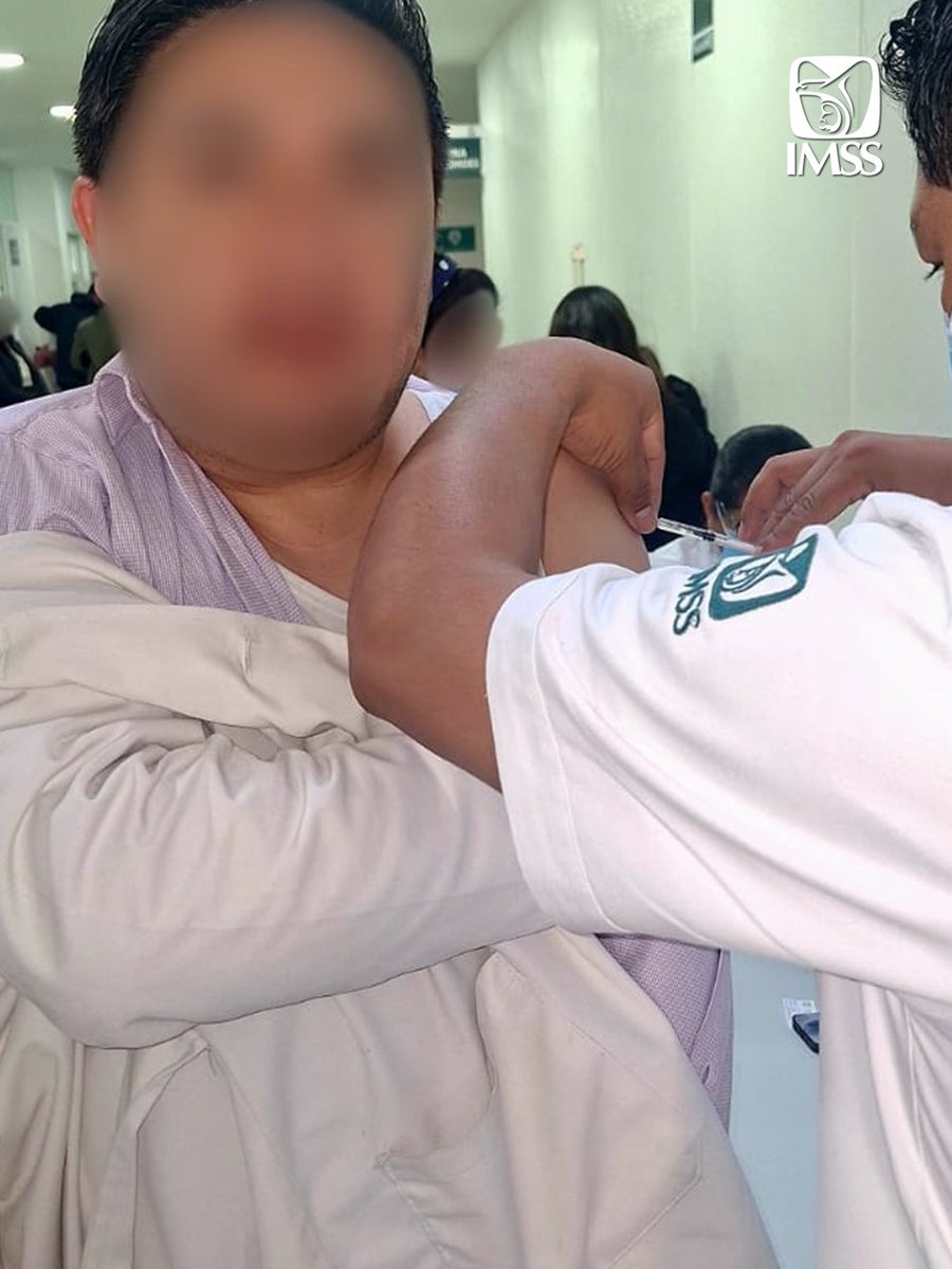 IMSS_S_L_P's tweet photo. El #IMSSSLP arranca la Campaña de Vacunación contra el Sarampión, llegando a cada región del estado. 💉🛡️ https://t.co/iRUlTFhu1m
