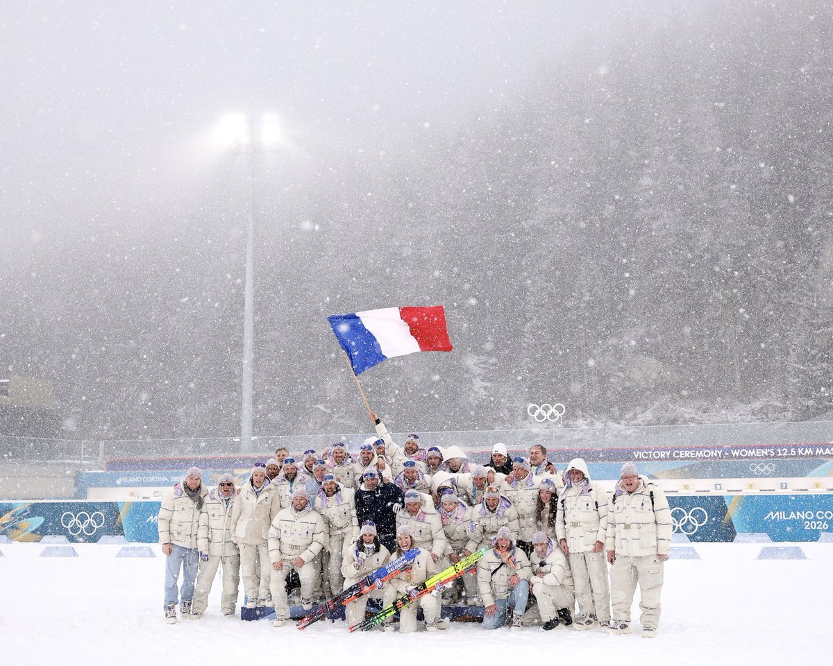 Emmanuel Macron tweet media