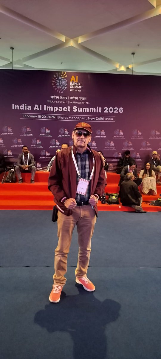 We can, we can ! <a href="/ambtstirumurti/">Amb T S Tirumurti</a> <a href="/alokelal/">Aloke Lal</a> <a href="/paniitindia/">Pan IIT Alumni India</a> <a href="/IITRAAOfficial/">IIT Roorkee Alumni Association</a> <a href="/TEPCofficial/">TEPC</a> <a href="/PMOIndia/">PMO India</a> वसुधा का नेता कौन हुआ?भारत माता की जय !