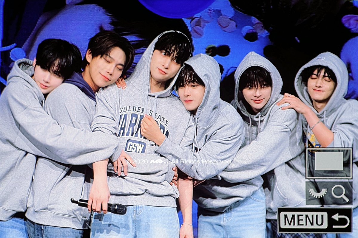 260221 #BAE173 
🫂