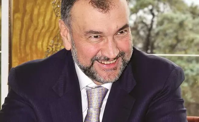 gidadedektifi's tweet photo. Güzel bir yazı👏 @irfandonat 
Bunları 9 yıldır yazıyoruz ve o yüzden Türkiye'nin en zengin (!) işadamı tarafından 36 kez dava edildik, hepsini kazandık!
Son olarak bizi hukukla yenemeyenler, Çağlayan'daki Spor Savcılığı üzerinden hukuksuz şekilde tam 260 gün boyunca susturdular! https://t.co/IvfkF6Jeev