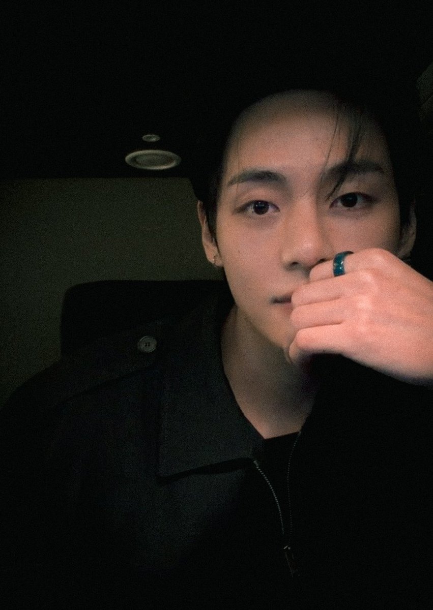 BTSTaehyungTHV's tweet photo. https://t.co/sgsjEkxTZT