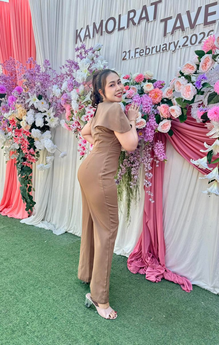 Nomnan2's tweet photo. ก้นก็คือก้น ครูแอม

#สาวก้นใหญ่ 
#สาวใหญ่ https://t.co/RPjAXhl1W7