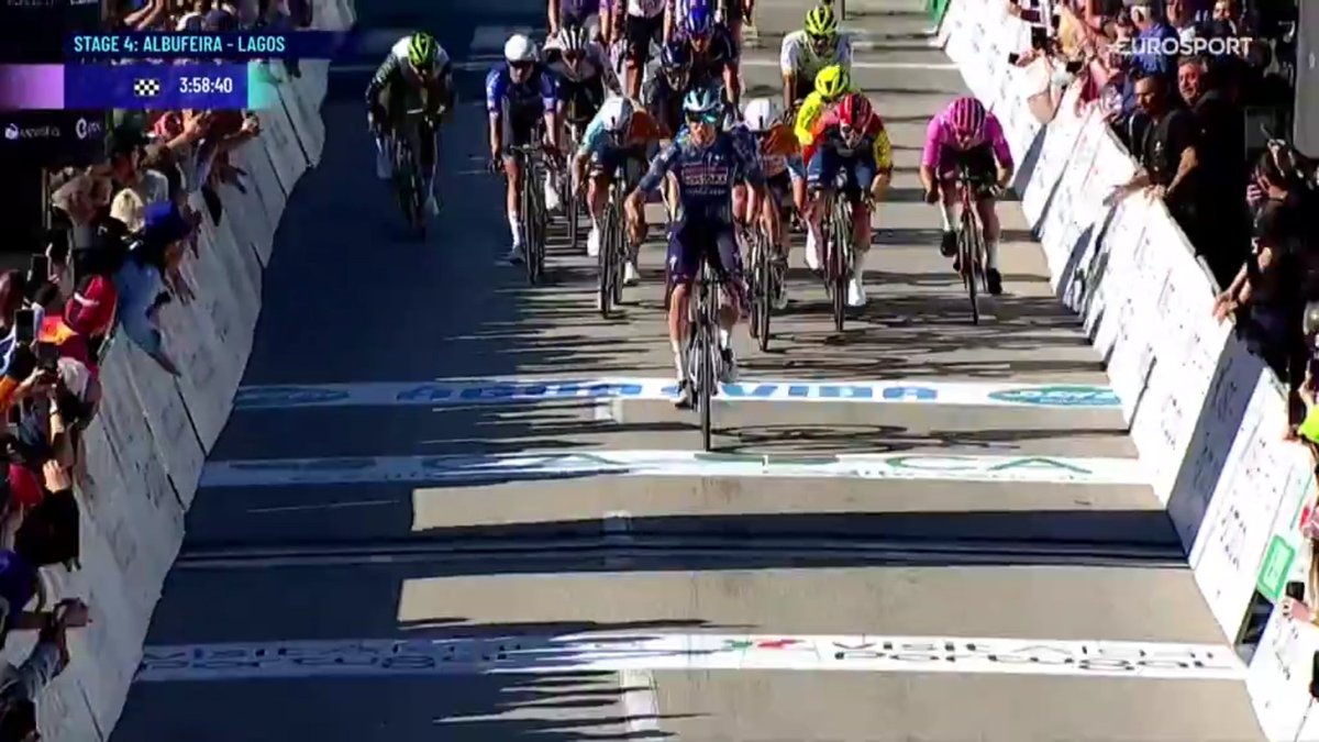 LeGruppetto's tweet image. NOUVELLE VICTOIRE DE PAUL MAGNIER ! Déjà vainqueur le premier jour, le Français de la Soudal-QuickStep (21 ans) récidive sur la 4e étape du Tour d'Algarve ! Il devance Jordi Meeus (RedBull-Bora) et Oded Kogut (NSN Cycling Team). #VoltaAoAlgarve