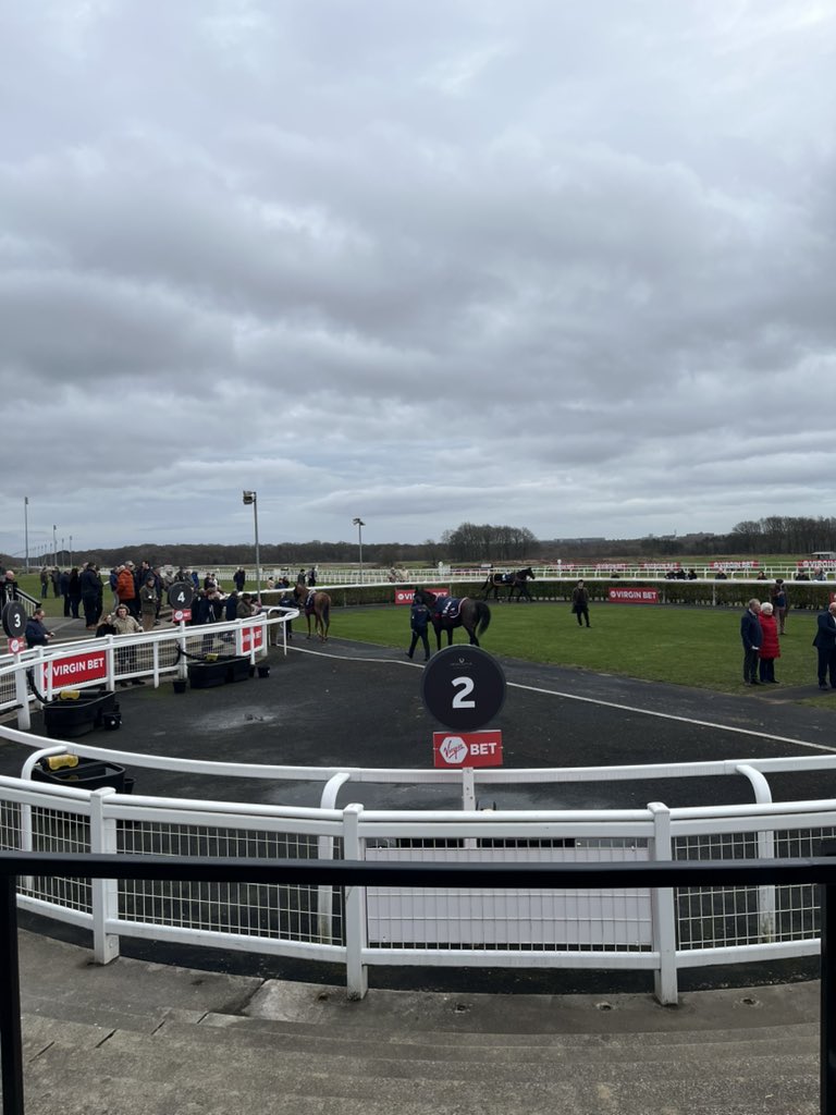 Dom Betts tweet media