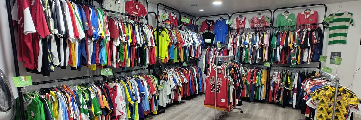 VSVINTAGESPORTS's tweet photo. Football Shirts Shop 🇵🇹 Albufeira 
Clássic football Shirts 
Sports Jerseys 
Vintage Clothing 
Camisolas originais futebol
https://t.co/cCsmQG187H
#football #WorldCup2026 https://t.co/MXP6bSWIOs