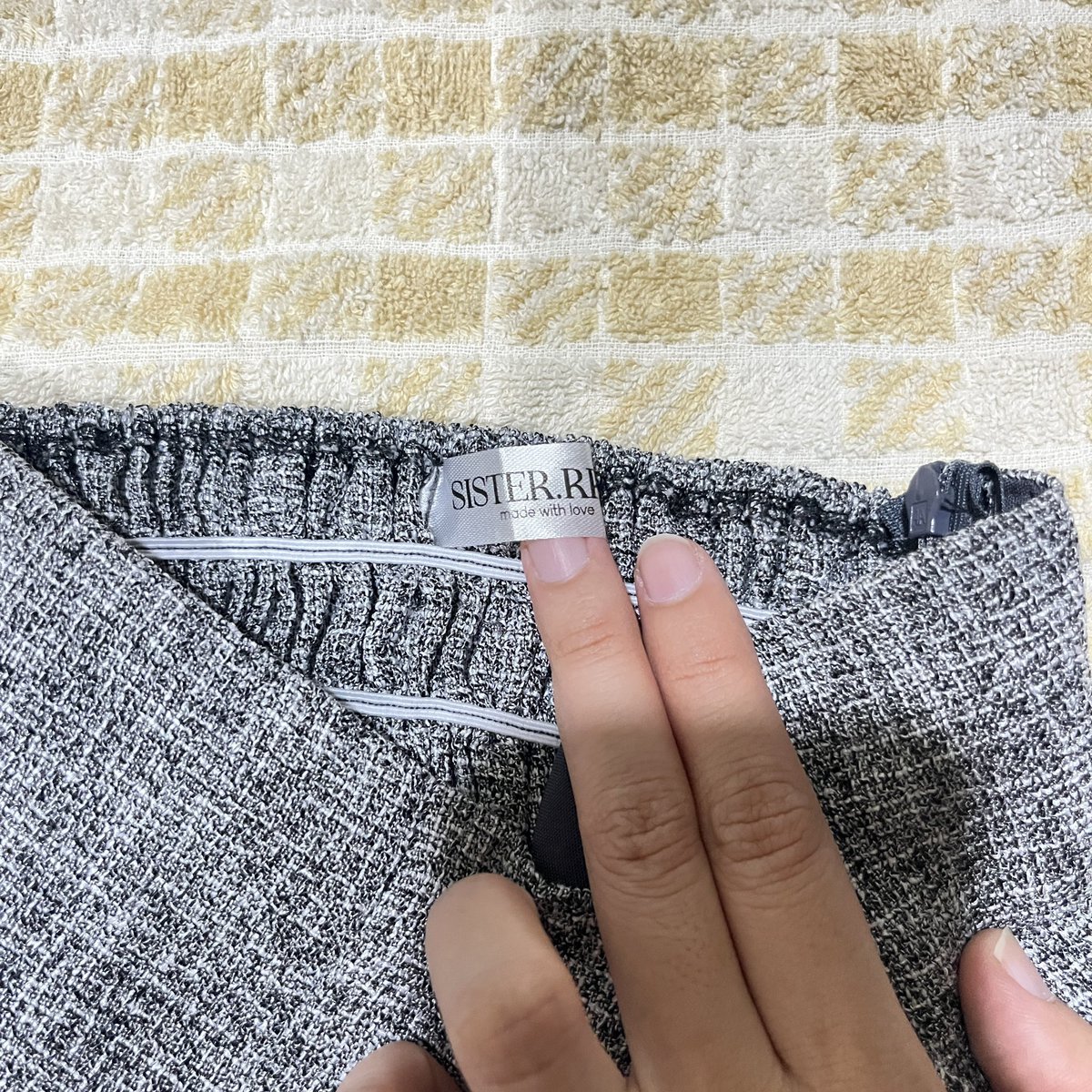 F57572828's tweet photo. ꊞ🛒 ส่งต่อเกาะอก Sister.rrr - SUNNE TOP เสื้อเกาะอกระบาย
อก32-36 สีเทา
⊹📮 250

#ส่งต่อเสื้อผ้ามือ2 #ส่งต่อเสื้อผ้า #ส่งต่อเสื้อผ้ามือสอง #โล๊ะตู้เสื้อผ้า #เสื้อผ้ามือสอง #vghbkk #cintageshop #stylistshop #bemingbkk #duexstudio #mitr #ส่งต่อmitr #เกาะอก https://t.co/7uX336EkuT
