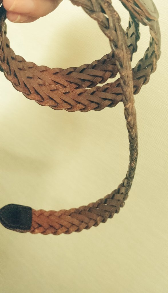 えーっと、明日の準備⋯⋯ アイテム⋯⋯
って、冷静に考えるとこの時間にこれ持ってうろうろするのは少々不穏だな？