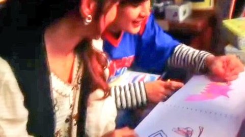 theweekislong's tweet photo. no coz if hindi kasali si maloi sa pink song na yan, why include her sa teaser? like they could've just ended it with maki using the pink crayon and cut... but they still showed maloi with her pink dress and then she turned pink sa dulo SO BAKITTT??? MAKILOI COME BACK TO US! https://t.co/z242BbT2h4