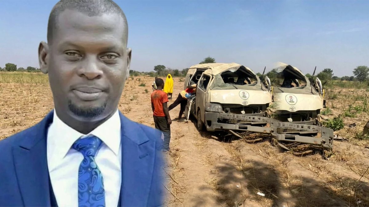 NigeriaStories's tweet photo. Sad 💔

Channels TV cameraman Kani Ben buried in Adamawa after fatal accident; Governor Bala Mohammed offers employment to his widow. https://t.co/es2SA1RXdo