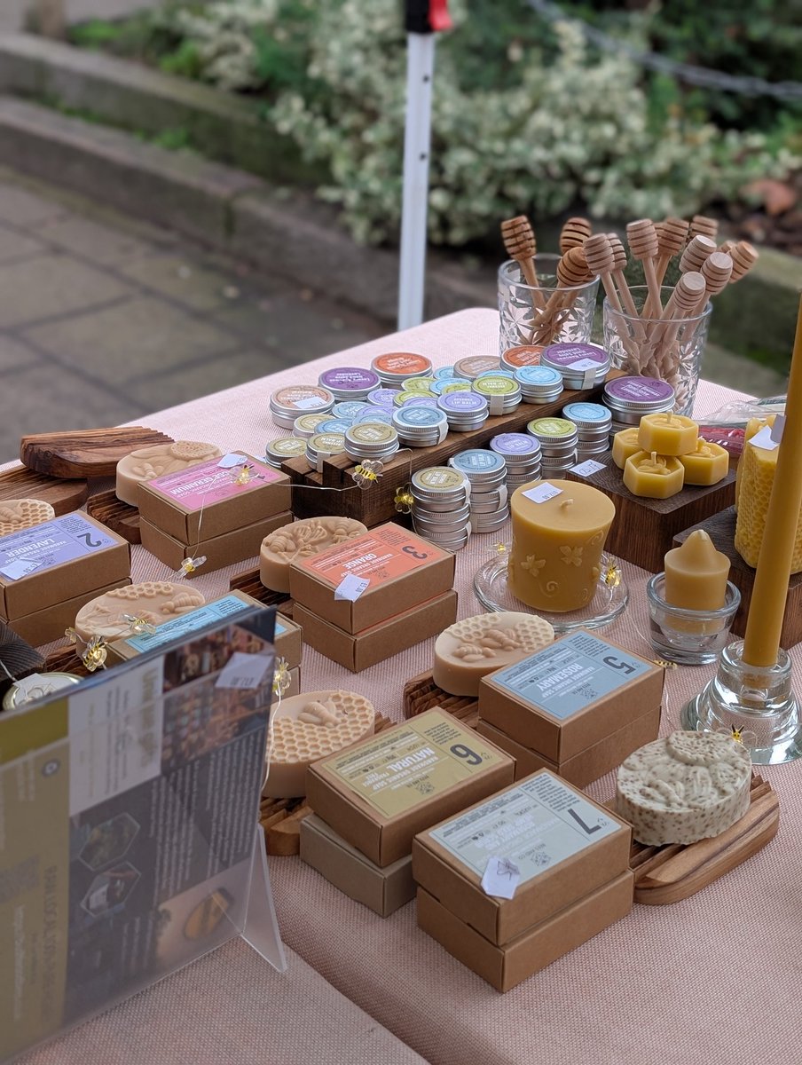 Did you know at Bushwood Bees, alongside our own honey (no imports, blends or reselling) we also do a fabulous range of hand made honey Soaps, Pure Beeswax candles, beeswax organic Lip balms and more.

#thereismore #healing #soothing #pureandraw
