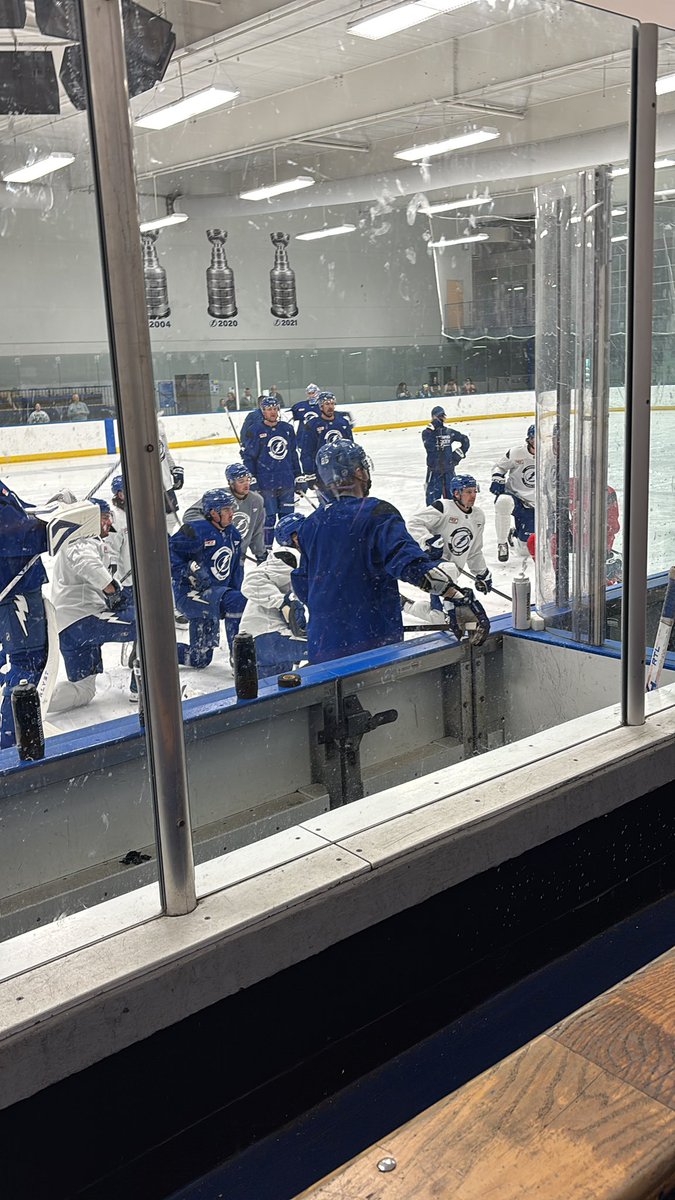 Players at today’s #GoBolts skate:

Kucherov
Point
Cirelli (red jersey)
Goncalves
Douglas
Gourde
James
Sabourin 

McDonagh
Lilleberg
Carlile
D’Astous
Raddysh

Vasilevskiy
Johansson