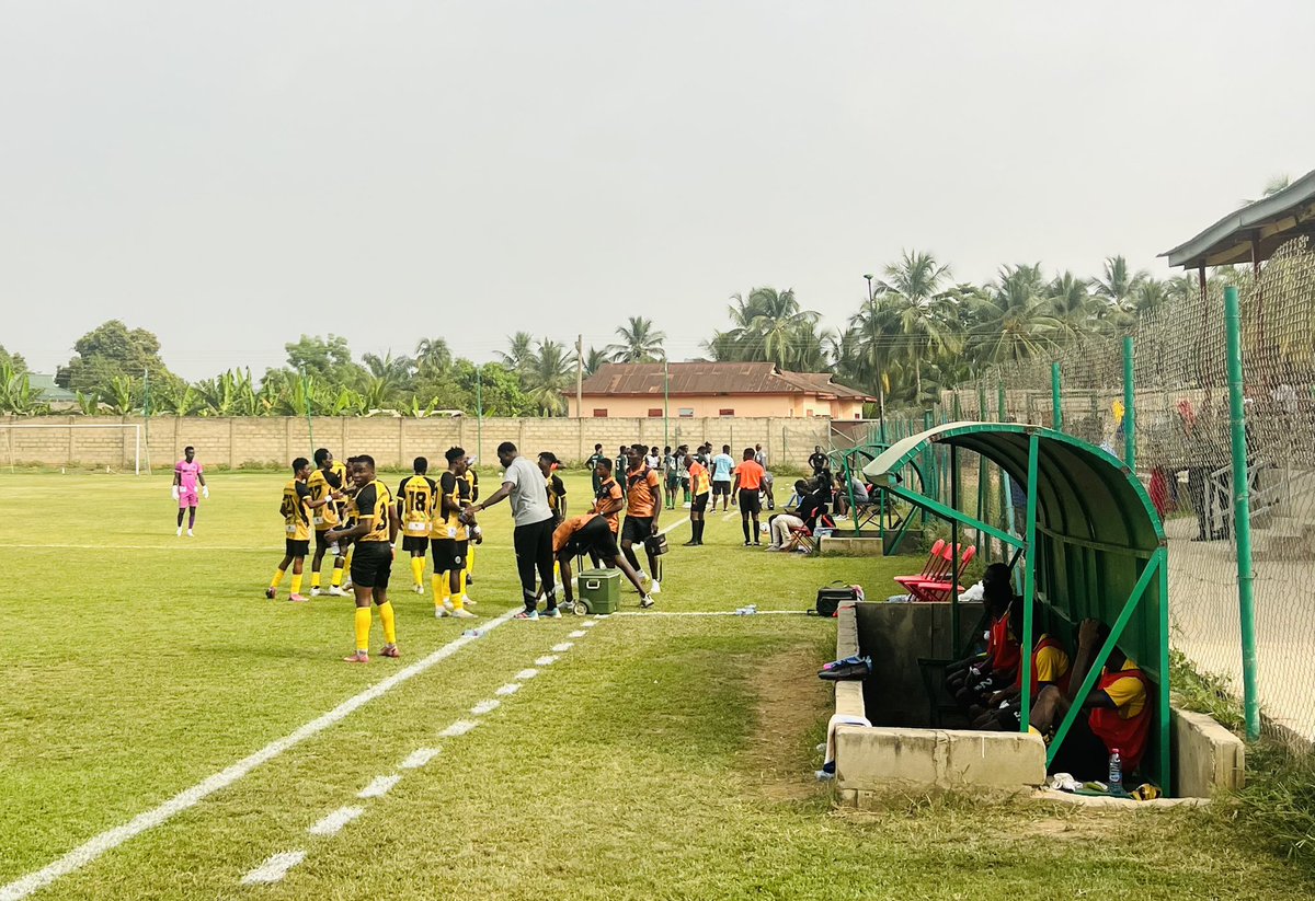 30' |  💛💚

Cooling break!

GOLDEN WARRIORS 1️⃣ - 0️⃣ SEMPER FI