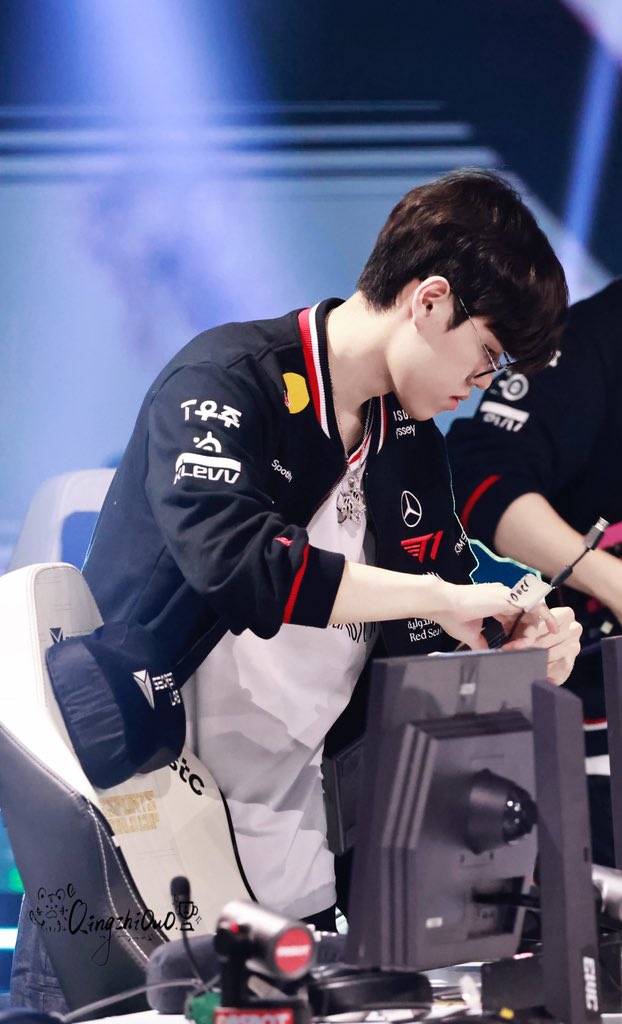 QingzhiOuO's tweet photo. Cheer for you🙌
#오너데뷔5주년 #Oner https://t.co/uEbQ1W8a6h