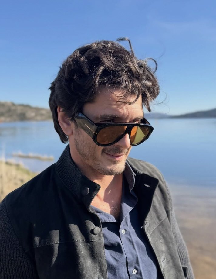 "Por fin llegó el sol. 🌞"

Por fin llegas tú! Y haces que el sol palidezca ante tu belleza! 🔝❤️‍🔥
#YonGonzález IG 
<a href="/Guapazos/">Guapazos</a>