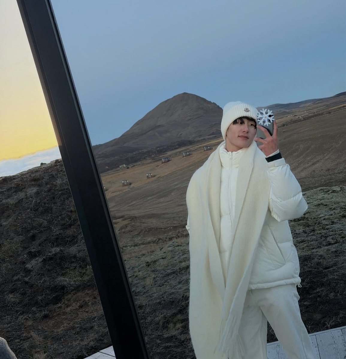 น้องเอสที่ไอซ์แลนด์น่ารักทุกรูปเลยㅠㅠㅠㅠㅠㅠㅠㅠ

 #est_rvp