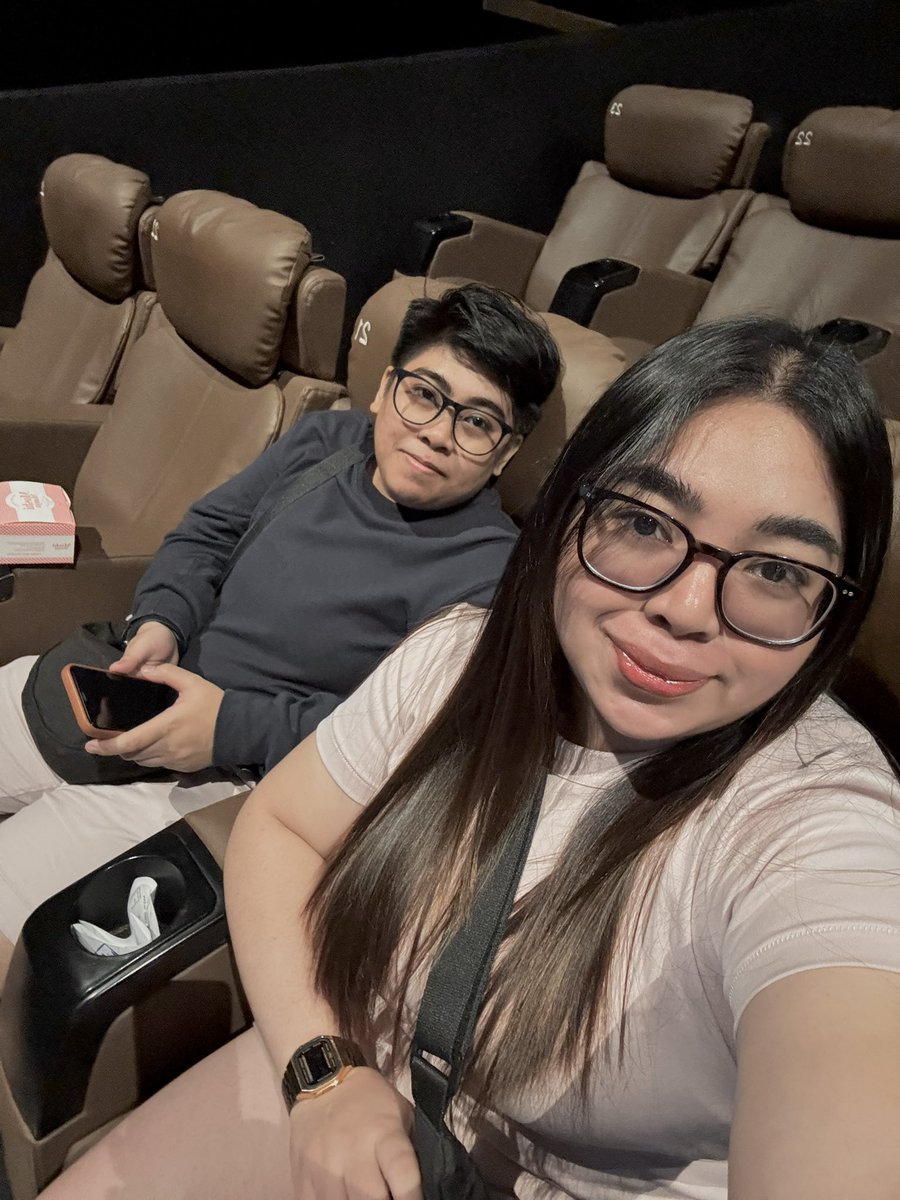 leimpm's tweet photo. just watched the loved one https://t.co/uADpM3E4gg