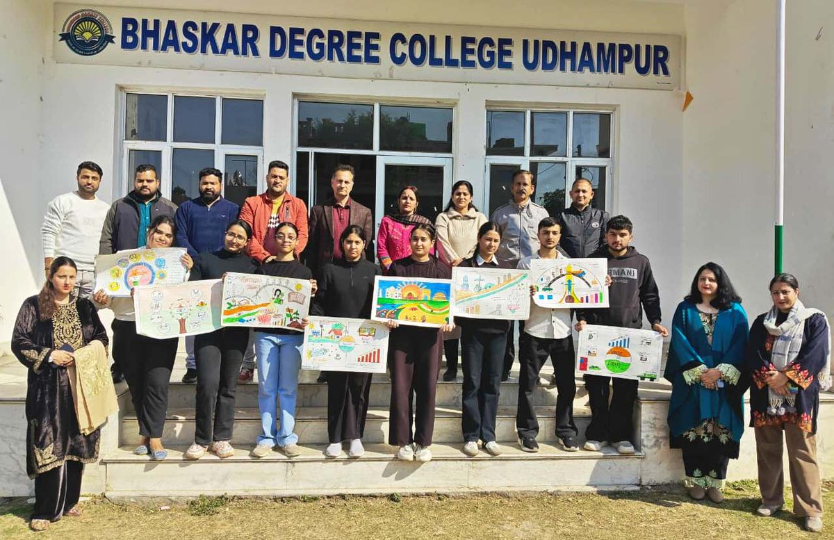 سنٹرل بیورو آف کمیونیکیشن، ادھم پور نے 23 تا 27 فروری 2026 کو منعقد ہونے والی 5 روزہ آئی سی او پی ملٹی میڈیا نمائش سے قبل بھاسکر ڈگری کالج میں ایک پری پبلسٹی پروگرام منعقد کیا۔
پروگرام میں ڈرائنگ مقابلہ، کوئز اور اسٹارٹ اپ انڈیا و مشن اروما پر سیمینار شامل تھا۔