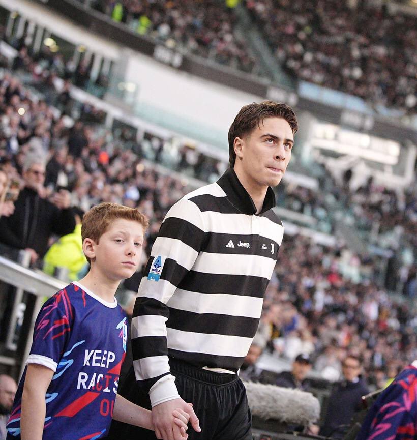 SerieA_Lawas's tweet photo. Dipake Yildiz cakep juga nih jersei. https://t.co/V7GHhWZOPD