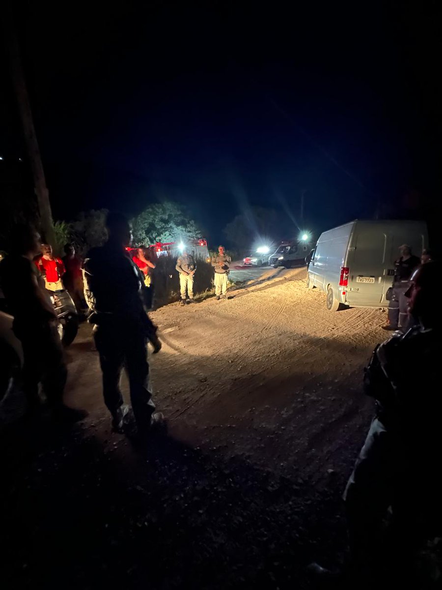 bopebmrs's tweet photo. A ocorrência contou com apoio do SAMU, Corpo de Bombeiros e efetivo da área. Os envolvidos foram encaminhados à Delegacia de Polícia. https://t.co/zCTxarbOJ7