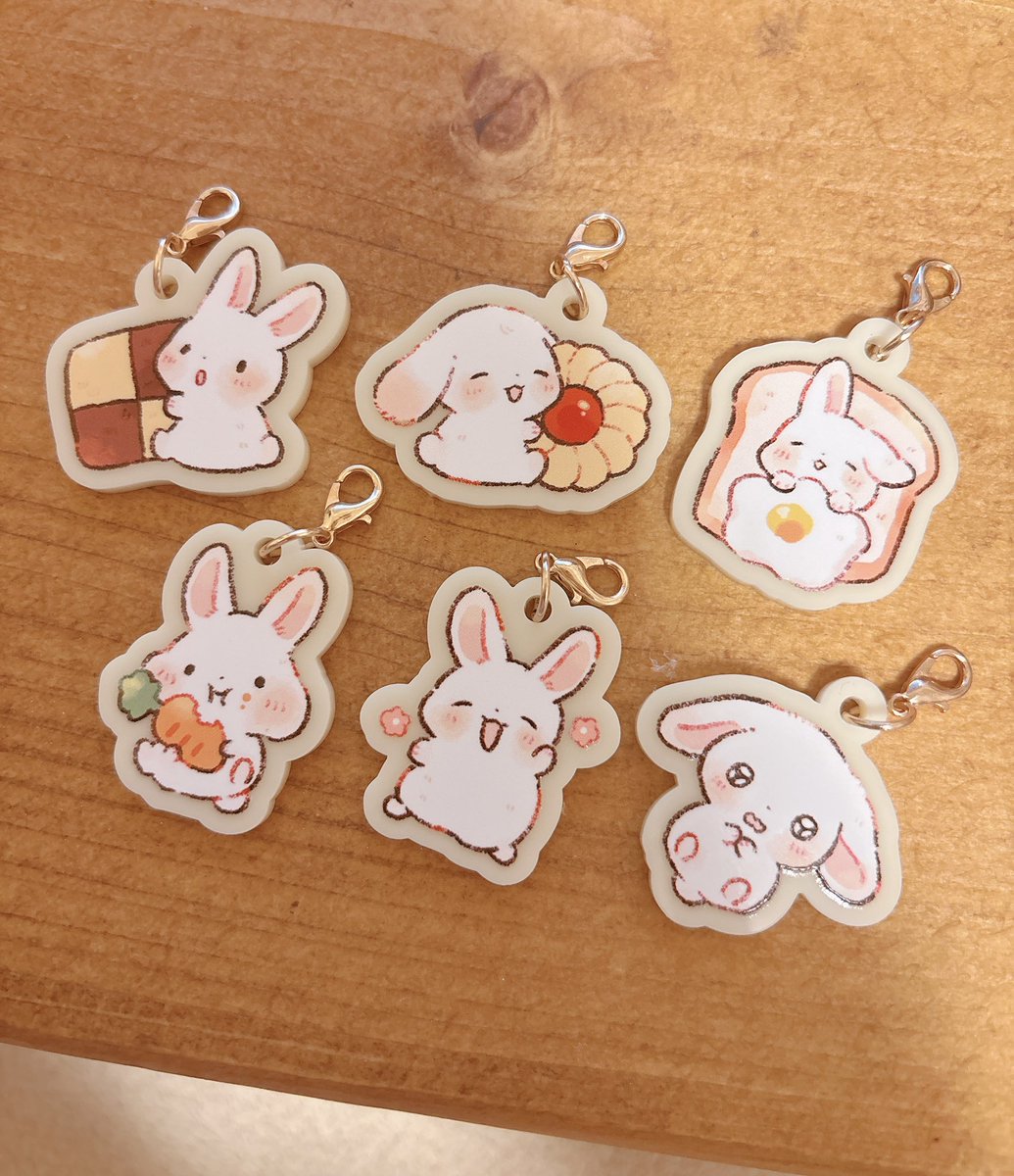 うさぎさんアクリルチャーム🐰