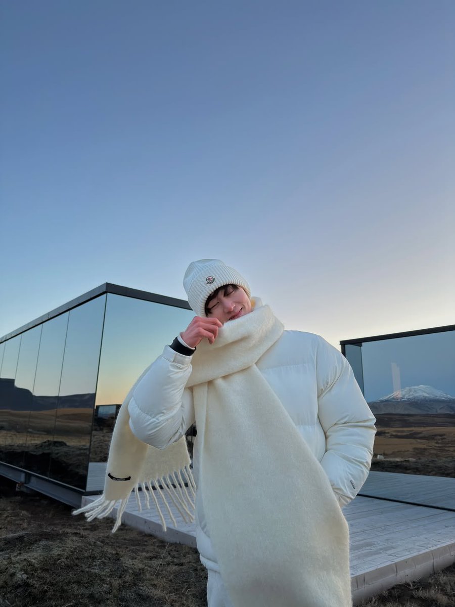 malukkmookmik's tweet image. RT @mymtuanp: น่ารักมาก ๆๆๆๆ 🥺🥺🥺 น้องเอสออลไวท์ จั้นร้ากน้องเอสกับวินเทอมาก ☁️❄️

#est_rvp