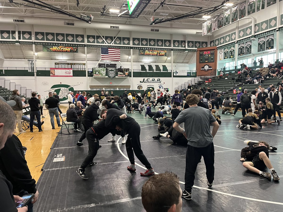 Summit Wrestling tweet media