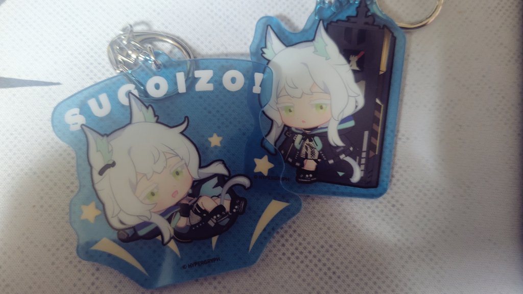 缶バッチだとSUGOIZO!表記じゃないのか