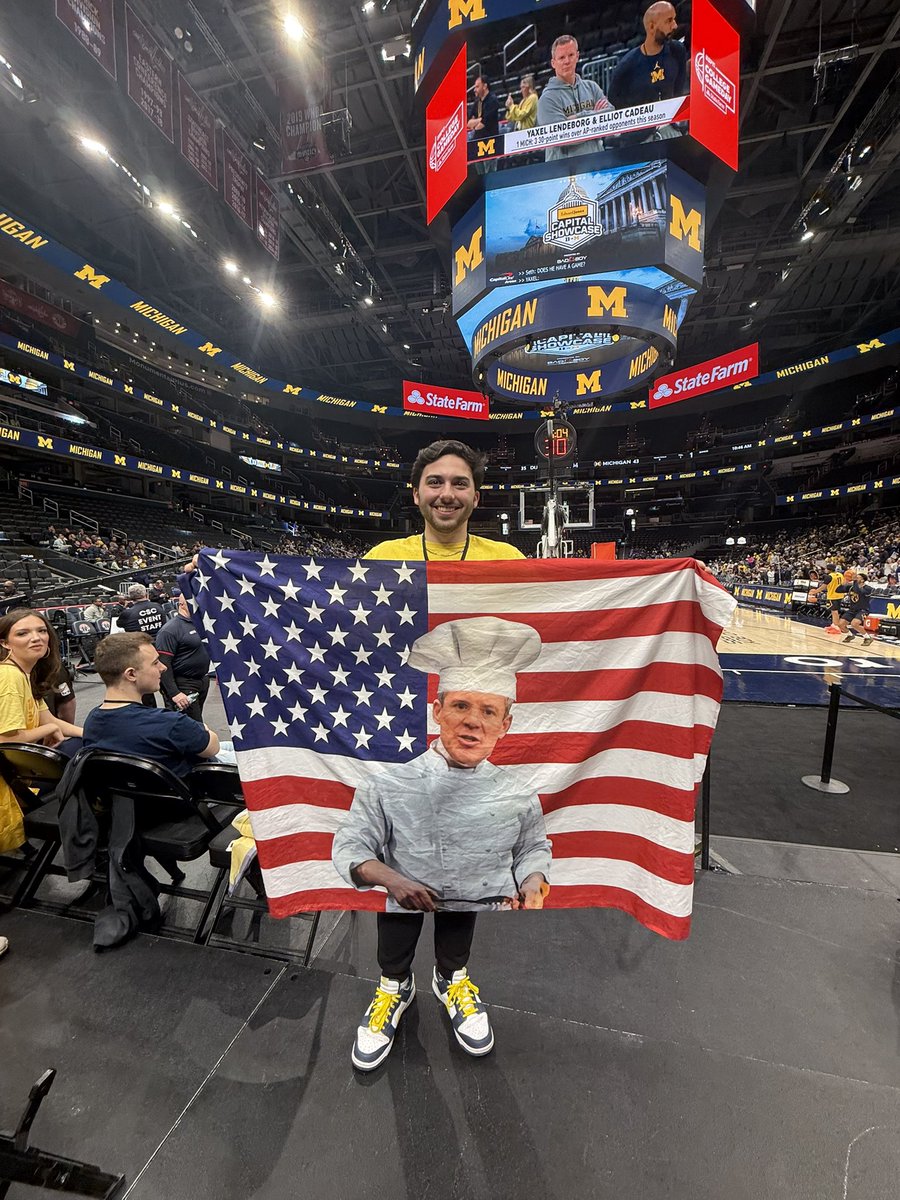 NEP_Proscia's tweet image. I pledge allegiance to the flag of the United States of 
A〽️erica….

@ContextFreeCBB @SickosCommittee