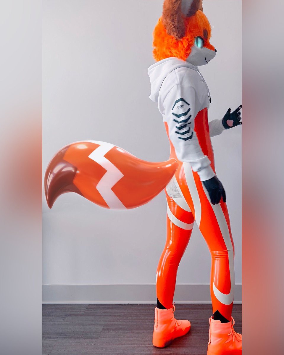 tail by <a href="/007zhuzhu/">酱爆助助</a>