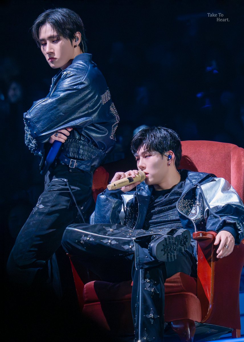 aro_monbebe's tweet photo. 260130 2026 MONSTA X WORLD TOUR
[THE X : NEXUS] DAY1 
나초즈.....
#주헌 #JOOHONEY #아이엠 #창균 #IM #몬스타엑스 #MONSTAX https://t.co/viVdUp8god