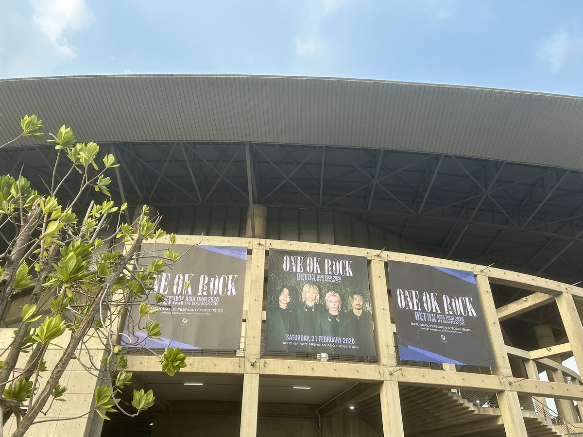 ワンオクのライブ行ってきた🤩タカの歌い方、MC、煽り方が、竹中雄大じゃん‼️って思った🥹やっぱり雄大くんの原点はこの人なんだって、ライブ行けてすごくよかった😭😭感動したし、躍動感あふれるロック浴びたなって感じ‼️しかも、メンバー全員英語ペラペラでかっこ良すぎた😭私も英語頑張る🥹