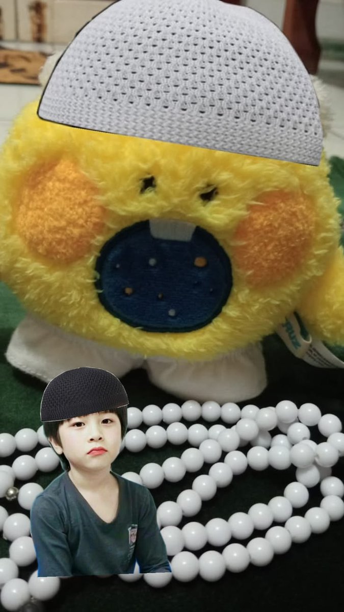 sOjunghwangyu's tweet photo. haji podong sama dede junghwan baru balik tarawih tadarusan WKWK 😭🤏🏻 #podong #정환 #teume https://t.co/AJ5pcCmNTg