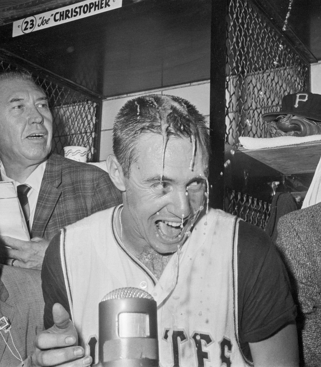 Hunt Auctions tweet media