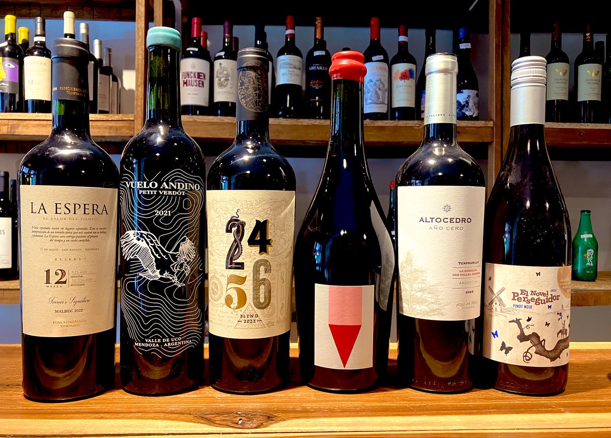 paladar_noir's tweet photo. Pack x6 vinos de Mendoza 
- La Espera Malbec - Funckenhausen Vineyards 
- ⁠Vuelo Andino Petit Verdot 
- ⁠2456 Blend 
- ⁠Stella Crinita Cab. Franc 
- ⁠AltoCedro Tempranillo 
- ⁠El Novel Perseguidor Pinot Noir 

Valor final $114.000.- https://t.co/F6NDFi4K6U
